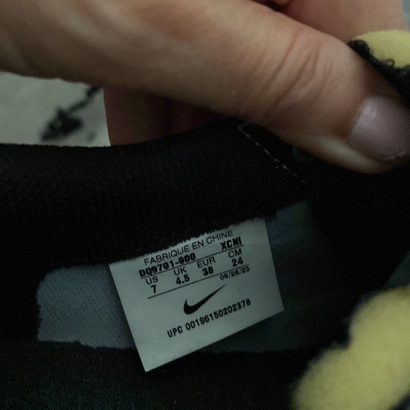 Nike by you sneakers womens 7m - Picture 6 of 8